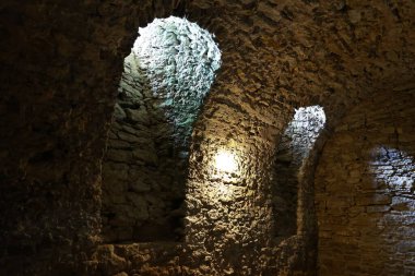 Ukrayna 'daki eski taş kale