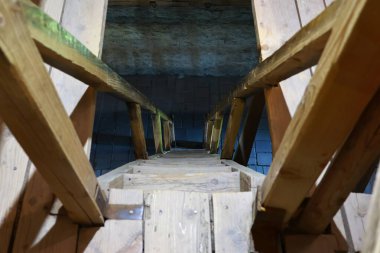 Ukrayna 'daki eski taş kale