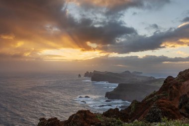 Denizde güzel bir gün batımı