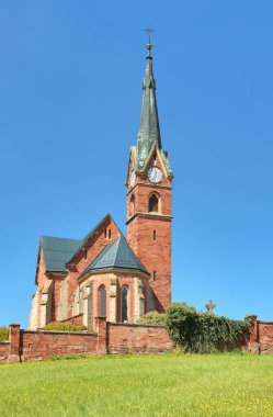 Çek Cumhuriyeti 'ndeki Kızıl Taş Kilisesi