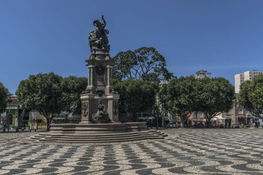 Manaus, Amazonas, Brezilya - 30 Haziran 2024: Portekizce Abertura dos Portos Anıtı. Largo de So Sebastio 'da, Amazon Tiyatrosu' nun önünde..