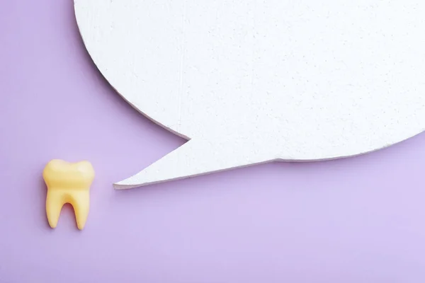 Tooth Next Speech Bubble Promoting Marketing Message — Stock Photo, Image