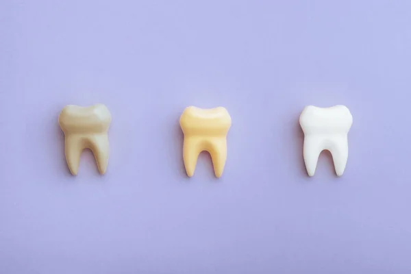Konsep Pengotoran Gigi Warna Yang Mengubah Gambar Dari Kuning Putih — Stok Foto
