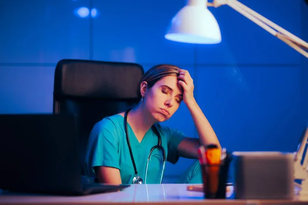 Ongelukkig Dokter Lijdt Aan Een Migraine Werken Zichzelf Uit — Stockfoto