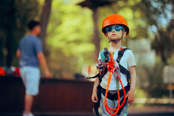 Girl Wearing Safety Equipment Climbing Adventure Park — Stok Foto