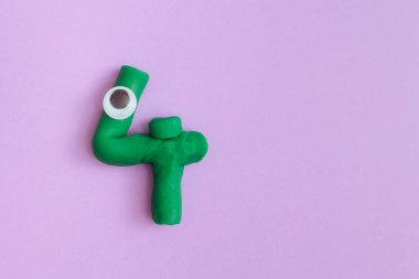 Komik Gözlü Plastikten Dört Numara