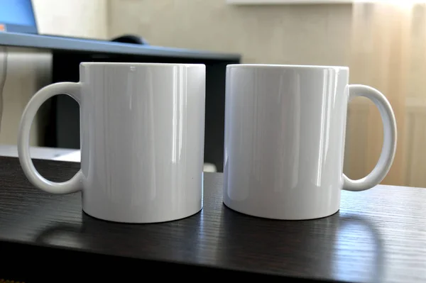 Két Fehér Kerámia Csésze Képek Fotók Felviteléhez — Stock Fotó