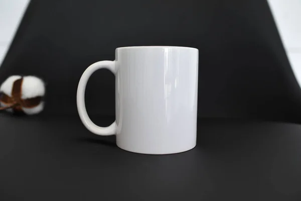 Süblimleşme Için Deseni Olmayan Beyaz Seramik Bardak Çay Için Bir — Stok fotoğraf