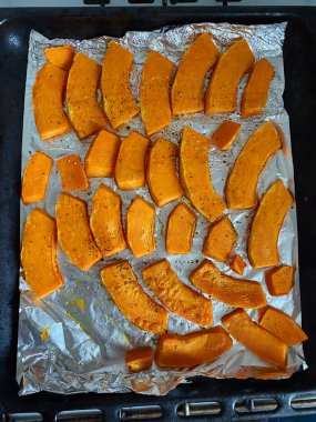 Balkabağı Fırından Taze Dilimler, Dikey Yukarıdan Aşağı Görünümü