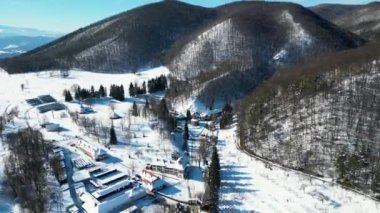 Prislop Manastırı, Romanya ve Avrupa üzerinde İHA uçuşu.