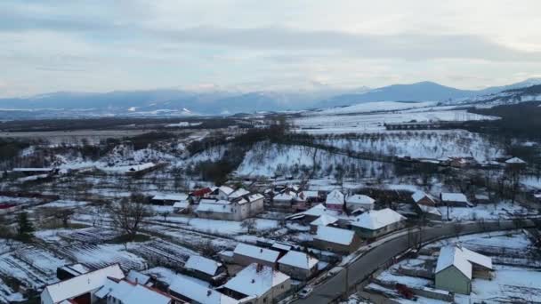 Lot Małej Wysokości Nad Wioską Densus Hrabstwo Hunedoara Rumunia Europa — Wideo stockowe