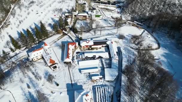 Voo Drone Sobre Mosteiro Prislop Condado Hunedoara Romênia Europa — Vídeo de Stock
