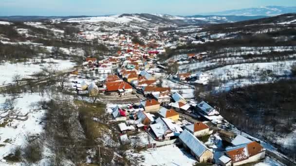 Drone Flight Silvasu Sus Village Hunedoara County Romania Europe — Videoclip de stoc
