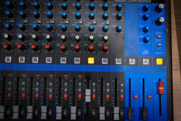 Soundmixer Vorhanden Professionelles Audio Mischpult Mit Licht — Stockfoto