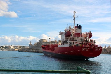 Valetta, Malta - 6 Kasım 2018: PADRE PIO III Grand Harbour 'da demirledi