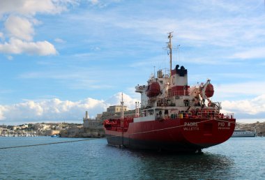 Valetta, Malta - 6 Kasım 2018: PADRE PIO III Grand Harbour 'da demirledi