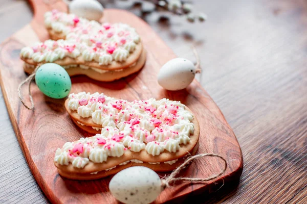 Easter Rabbit Shaped Cookies Eggs Conceptual Image — Stock Photo, Image