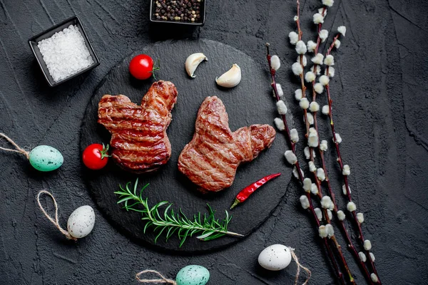 Raw Beef Rabbit Shaped Steaks Close View Easter Concept — Stock Photo, Image