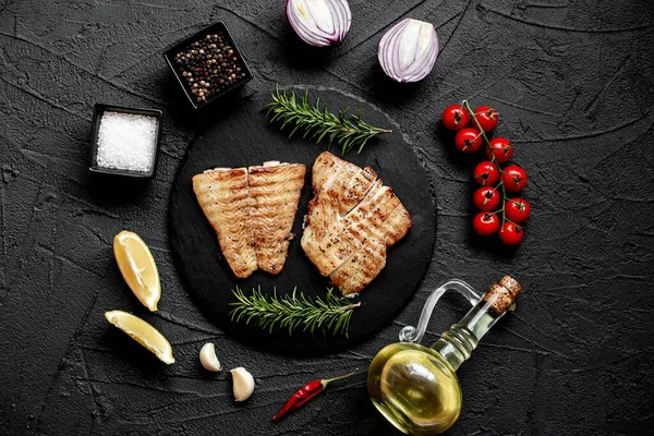 Steak Poisson Grillé Aux Épices Vue Rapprochée Concept Alimentaire — Photo