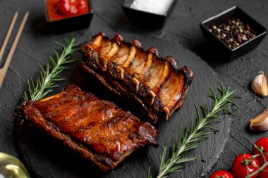 Baharatlı ve şifalı pirzola.