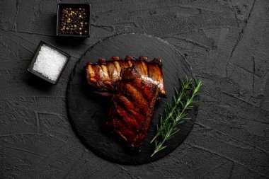 Baharatlı ve şifalı pirzola.