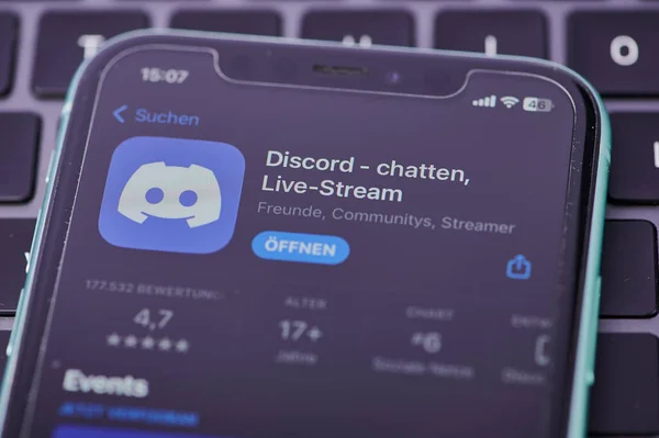 stock image Mainz, Germany - March 26, 2023: icon of the discord community app on a German smartphone in app store