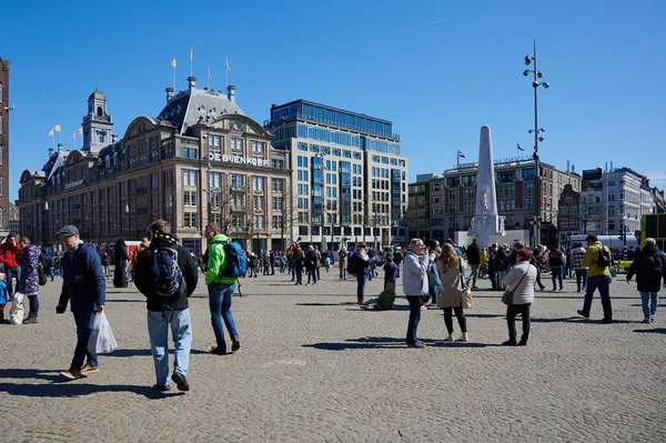 Amsterdam Nederländerna April 2023 Människor Damtorget Amsterdam — Stockfoto