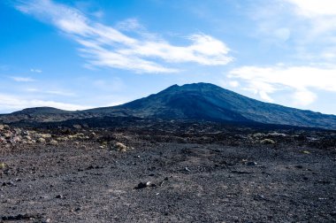 Bakış açısı las Narices del Teide 'den Volcan Pico Viejo, Tenerife' ye