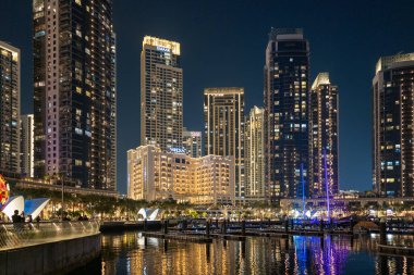 05 Ocak 2024, Dubai, BAE: Dubai Marina Creek Limanı 'ndaki oteller ve apartman binaları panoramik manzara
