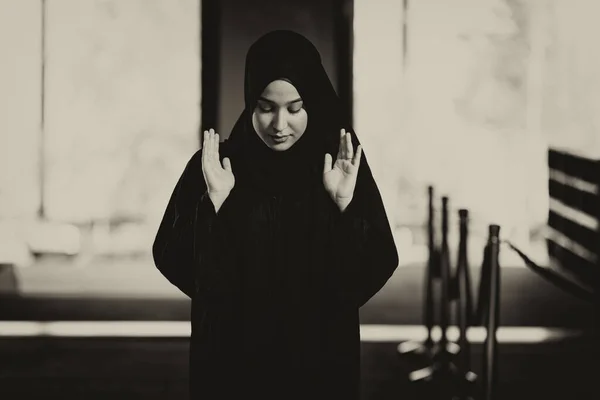 Muslim Woman Beige Hijab Traditional Clothes Praying Allah — Stock Photo, Image