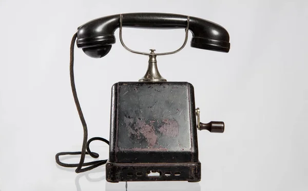 孤立的老式电话白色背景 — 图库照片