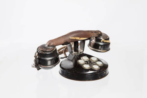 Παλιό Τηλέφωνο Απομονωμένο Λευκό Φόντο — Φωτογραφία Αρχείου