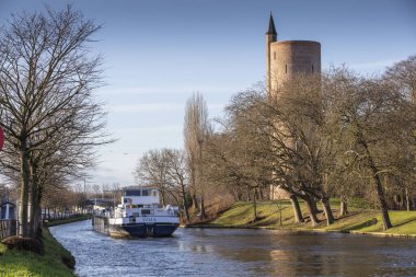Tarihi şehir merkezi Bruges 'ün (Brugge) klasik manzarası, Batı Flanders, Belçika