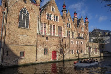 Tarihi şehir merkezi Bruges 'ün (Brugge) klasik manzarası, Batı Flanders, Belçika