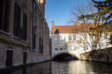 Tarihi şehir merkezi Bruges 'ün (Brugge) klasik manzarası, Batı Flanders, Belçika