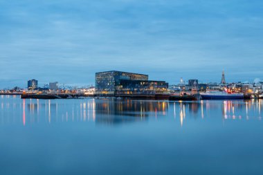 Reykjavik 'teki opera binası.