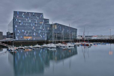 Reykjavik 'teki opera binası.