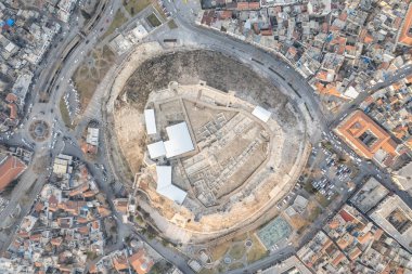 Gaziantep Şatosu 6 Şubat 'ta Kahramanmara merkezli depremlerde ağır hasar gördü ve bazı tahkimatlar yıkımla hasar gördü.. 