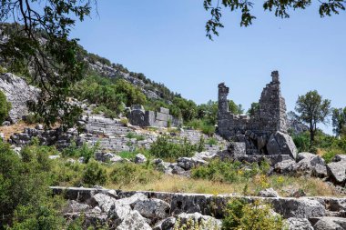Adada, Türkiye 'nin Isparta ilinde yer alan antik Pisidia' da antik bir kent ve arkeoloji alanıdır..