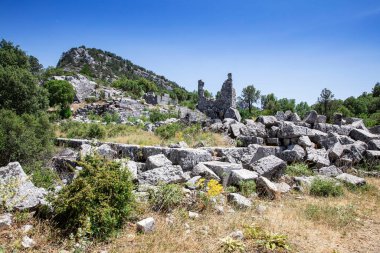 Adada, Türkiye 'nin Isparta ilinde yer alan antik Pisidia' da antik bir kent ve arkeoloji alanıdır..