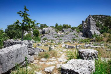Adada, Türkiye 'nin Isparta ilinde yer alan antik Pisidia' da antik bir kent ve arkeoloji alanıdır..