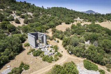 Adada, Türkiye 'nin Isparta ilinde yer alan antik Pisidia' da antik bir kent ve arkeoloji alanıdır..