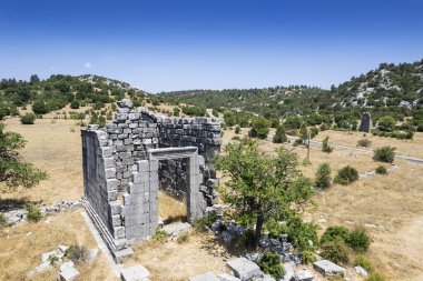 Adada, Türkiye 'nin Isparta ilinde yer alan antik Pisidia' da antik bir kent ve arkeoloji alanıdır..