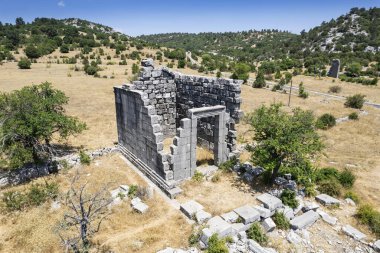 Adada, Türkiye 'nin Isparta ilinde yer alan antik Pisidia' da antik bir kent ve arkeoloji alanıdır..