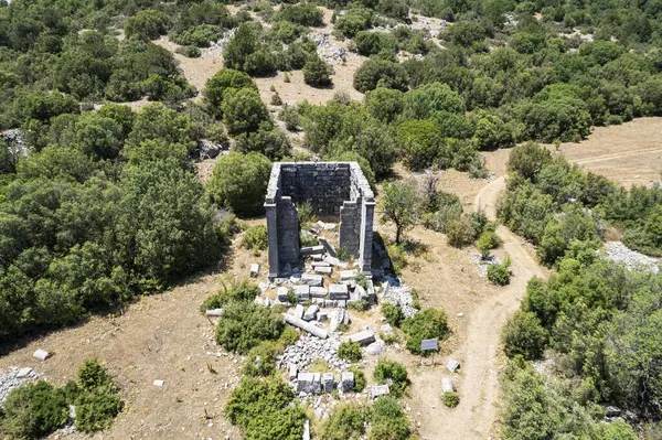 Adada, Türkiye 'nin Isparta ilinde yer alan antik Pisidia' da antik bir kent ve arkeoloji alanıdır..