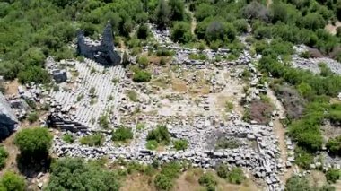 Adada, Türkiye 'nin Isparta ilinde yer alan antik Pisidia' da antik bir kent ve arkeoloji alanıdır..
