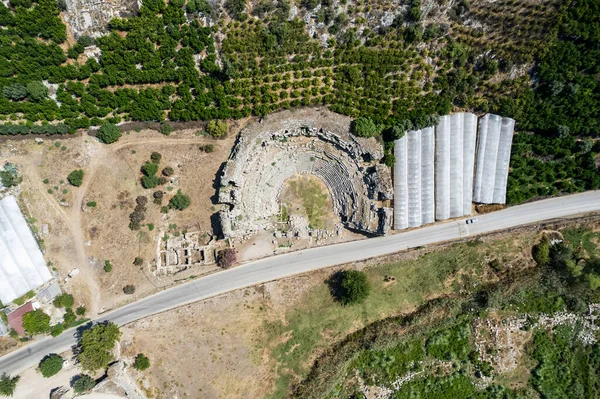 Antalya, Lmyra 'daki Antik Tiyatro.