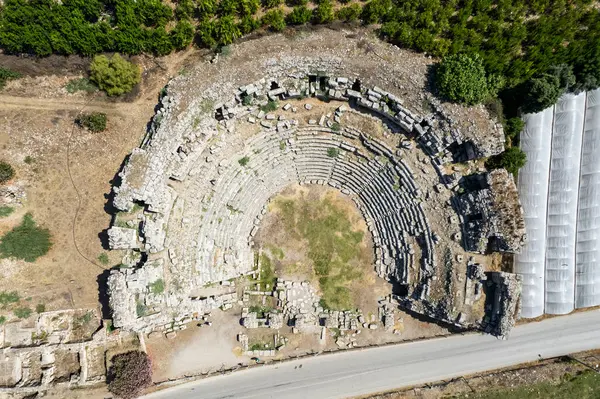 Antalya, Lmyra 'daki Antik Tiyatro.