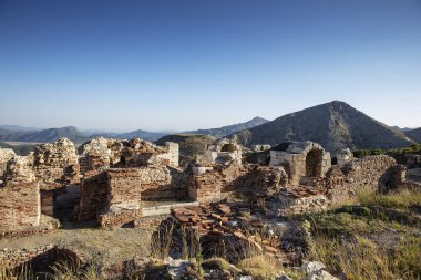 Burdur yakınlarındaki Sagalassos antik kenti. Roma şehrindeki Yukarı Agora kalıntıları..