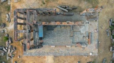 Zeus tapınağı ile birlikte Aizonai antik şehir harabeleri. Aizanoi antik kenti Cavdarhisar, Kutahya, Türkiye.